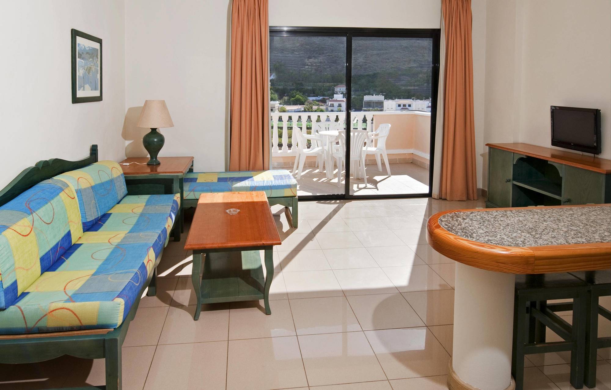 Apartamentos Baja Del Secreto Вале Гран Рей Екстериор снимка